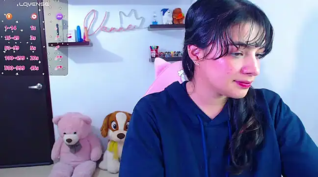 Snapshot of Vannessa__Shy chatting on 03/03/25, 09:59 Vannessa  Shy online show from 03/03/25, 09:59