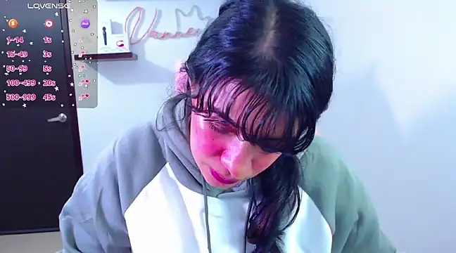 Snapshot of Vannessa__Shy chatting on 03/13/25, 09:59 Vannessa  Shy online show from 03/13/25, 09:59