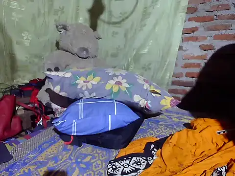 Alora-shine online show from 04/01/26, 06:49