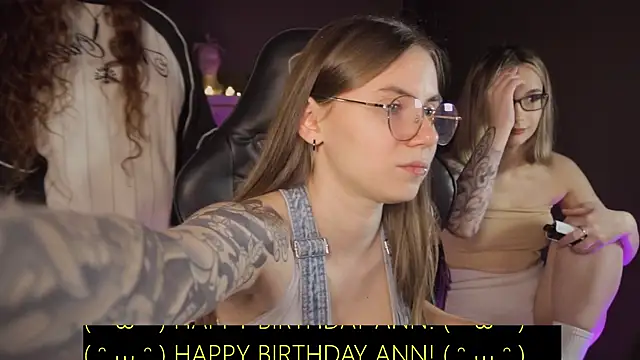  AnnaStark  online show from 02/26/25, 08:44