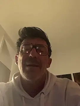 maxximere online show from 03/29/26, 10:10