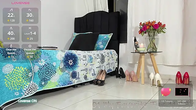 Snapshot of emely_garcia chatting on 07/22/26, 01:19 emely garcia online show from 07/22/26, 01:19