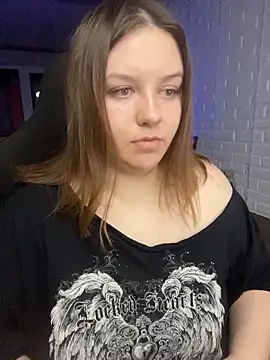 Snapshot of XNirvanaX chatting on 11/22/25, 02:32 XNirvanaX online show from 11/22/25, 02:32