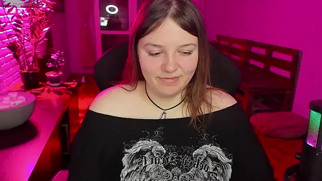 Snapshot of XNirvanaX chatting on 12/16/25, 02:38 XNirvanaX online show from 12/16/25, 02:38