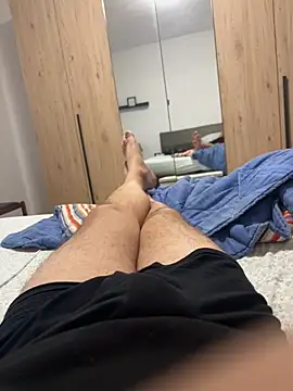 Snapshot of alex21017 chatting on 12/13/24, 09:41 alex21017 online show from 12/13/24, 09:41