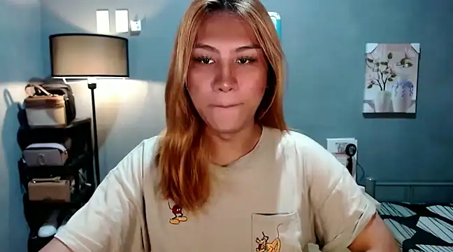 Snapshot of luxxy_grand chatting on 01/05/25, 10:40 luxxy grand online show from 01/05/25, 10:40