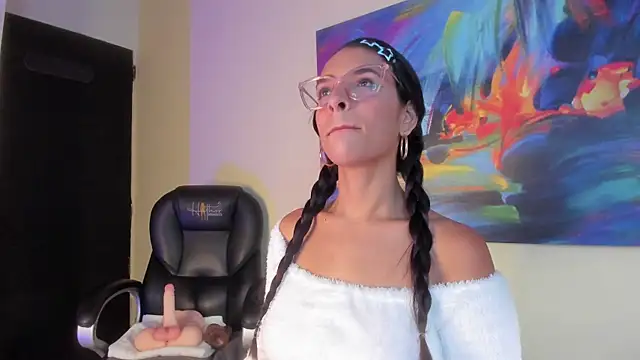 annyluna1 online show from 07/18/26, 12:20