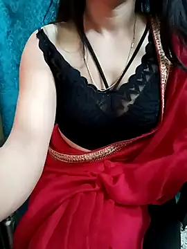 Snapshot of Beautiful_xxo chatting on 12/15/24, 05:10 Beautiful xxo online show from 12/15/24, 05:10