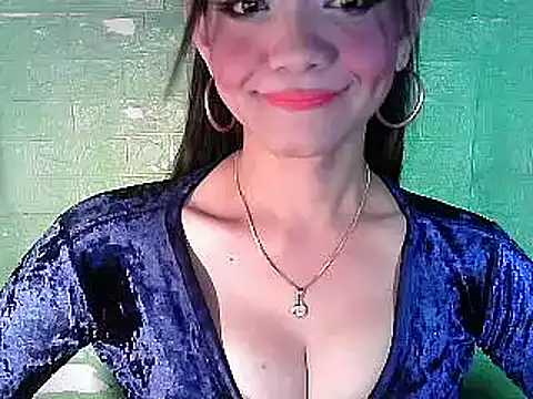 Rosebaumgardner1234 online show from 02/15/25, 12:54