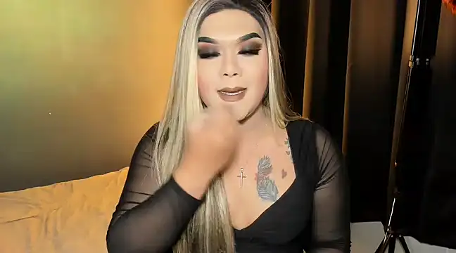 Snapshot of VictoriaEliz chatting on 03/16/25, 02:55 VictoriaEliz online show from 03/16/25, 02:55