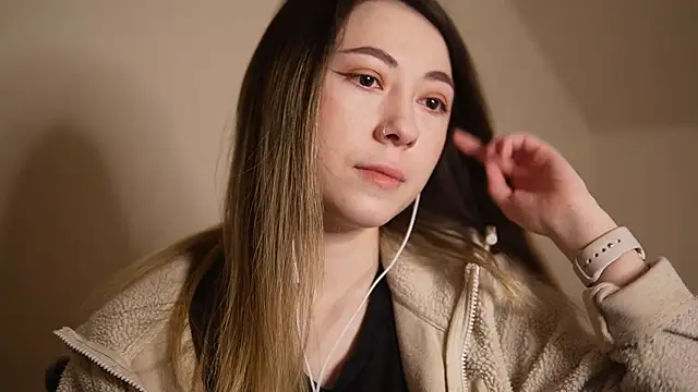 chibi moon  online show from 12/11/24, 05:04