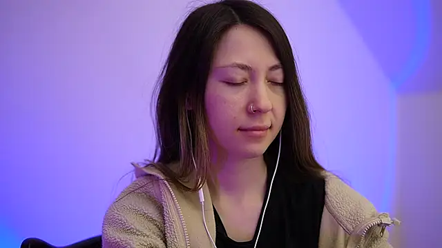 chibi moon  online show from 03/15/25, 08:32