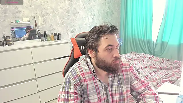 Morlaios online show from 03/28/26, 01:43