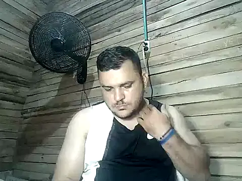 Arcangel 05 online show from 04/14/26, 01:33