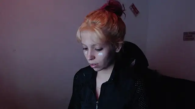 Snapshot of MaryJannes chatting on 11/21/25, 06:12 MaryJannes online show from 11/21/25, 06:12