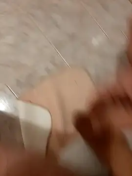 Alex 7422 online show from 04/05/26, 03:31