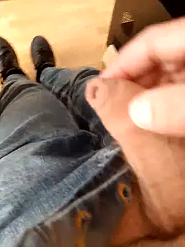 Alex 7422 online show from 04/14/26, 01:39