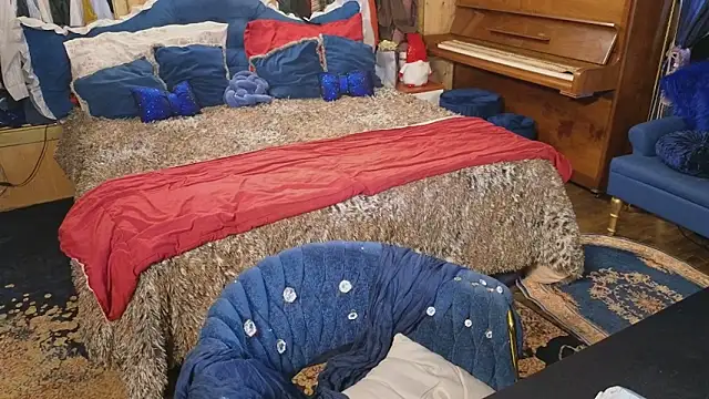 VanessaDoyle online show from 11/26/25, 01:01