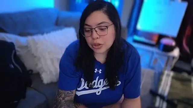 drizzypeach602 online show from 05/06/26, 03:13