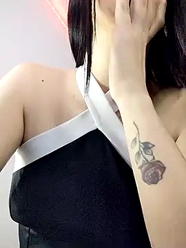 Snapshot of Amira_Milker chatting on 02/01/25, 04:22 Amira Milker online show from 02/01/25, 04:22