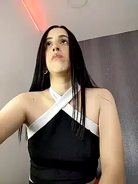 Snapshot of Amira_Milker chatting on 02/01/25, 08:05 Amira Milker online show from 02/01/25, 08:05