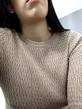 Snapshot of Amira_Milker chatting on 02/11/25, 12:58 Amira Milker online show from 02/11/25, 12:58