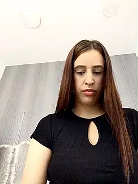 Snapshot of Amira_Milker chatting on 09/18/25, 01:24 Amira Milker online show from 09/18/25, 01:24