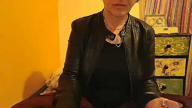 Snapshot of Althea_Love chatting on 10/10/25, 09:41 Althea Love online show from 10/10/25, 09:41