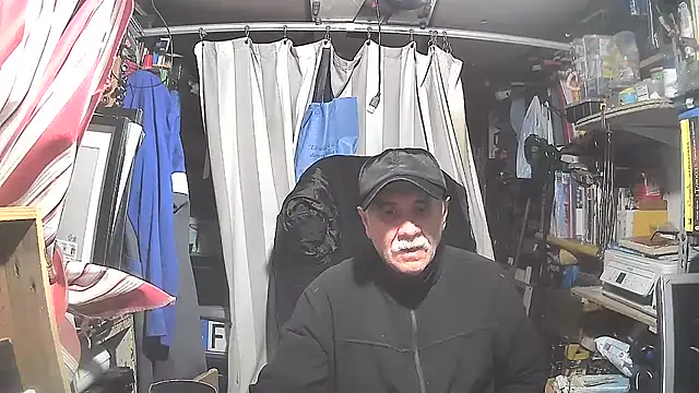 nonnomaturobisex online show from 02/15/25, 09:05