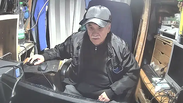 nonnomaturobisex online show from 03/02/25, 08:16