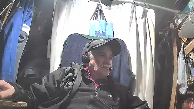 nonnomaturobisex online show from 03/07/25, 12:01