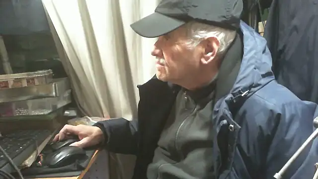 nonnomaturobisex online show from 12/01/25, 07:57