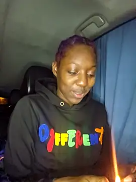 Snapshot of oliviaprettypussy chatting on 11/29/25, 02:25 oliviaprettypussy online show from 11/29/25, 02:25