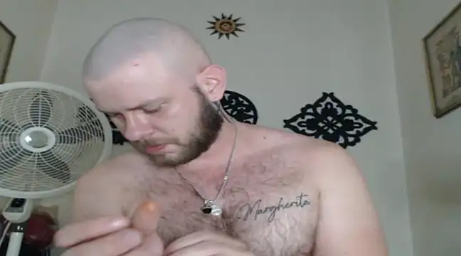 Snapshot of TONY_WHITE_7 chatting on 12/04/24, 12:08 TONY WHITE 7 online show from 12/04/24, 12:08