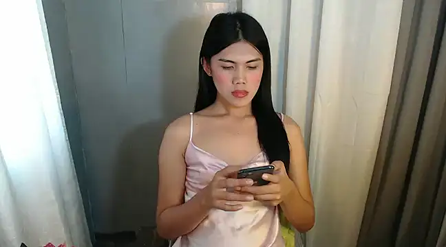 Delicate Savannah online show from 12/09/24, 04:23