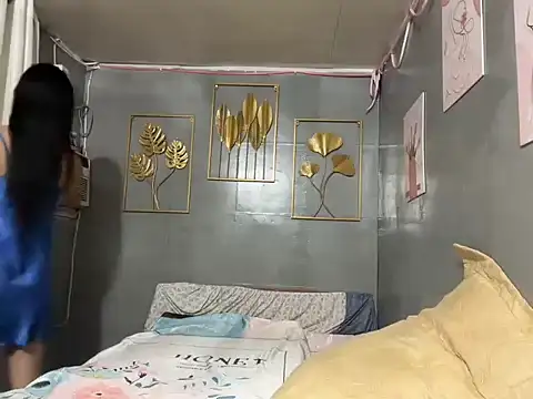 Delicate Savannah online show from 10/01/25, 06:19