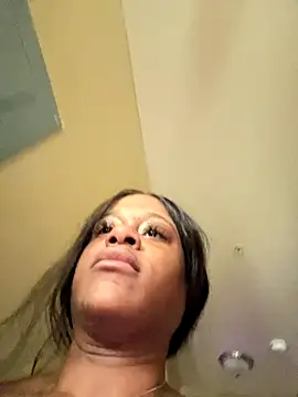 Snapshot of Tikalalin chatting on 09/08/25, 07:46 Tikalalin online show from 09/08/25, 07:46