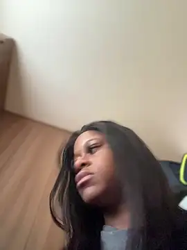 Snapshot of Tikalalin chatting on 11/03/25, 03:46 Tikalalin online show from 11/03/25, 03:46