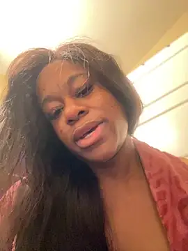 Snapshot of Tikalalin chatting on 11/04/25, 12:04 Tikalalin online show from 11/04/25, 12:04