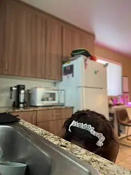 Snapshot of Tikalalin chatting on 01/15/26, 04:11 Tikalalin online show from 01/15/26, 04:11