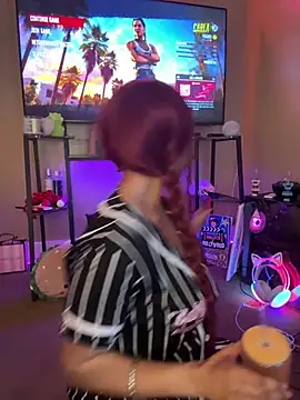 Snapshot of Tikalalin chatting on 02/07/26, 04:38 Tikalalin online show from 02/07/26, 04:38