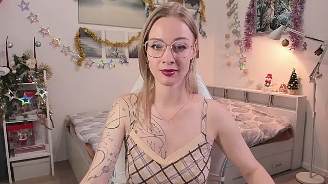 MissRightX online show from 12/03/25, 10:02