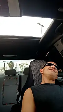 Snapshot of Roberts8inchcock chatting on 11/28/25, 12:24 Roberts8inchcock online show from 11/28/25, 12:24