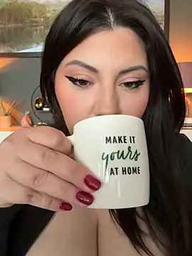 CurvyKimmy1 online show from 10/05/25, 11:41