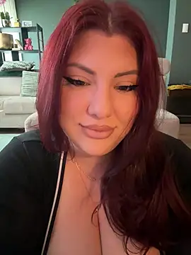Snapshot of CurvyKimmy1 chatting on 05/16/26, 09:28 CurvyKimmy1 online show from 05/16/26, 09:28