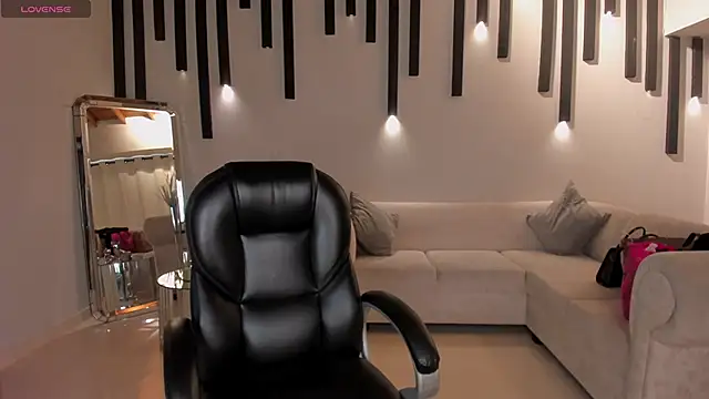 Snapshot of LexieWayne chatting on 03/05/25, 07:49 LexieWayne online show from 03/05/25, 07:49