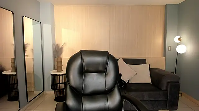 Snapshot of LexieWayne chatting on 12/19/25, 07:32 LexieWayne online show from 12/19/25, 07:32