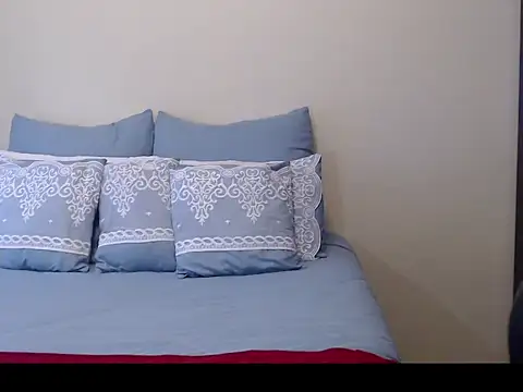 yummycherryxx online show from 11/04/25, 07:40