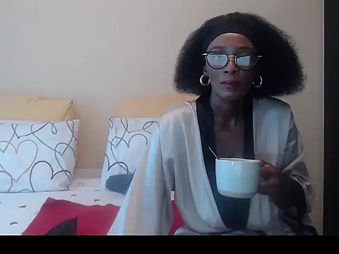 yummycherryxx online show from 02/23/26, 07:06