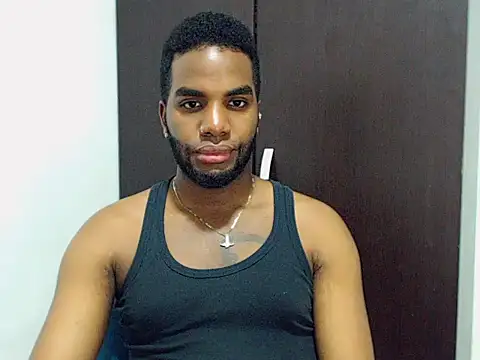Snapshot of Rene_hotman chatting on 10/05/25, 08:18 Rene hotman online show from 10/05/25, 08:18